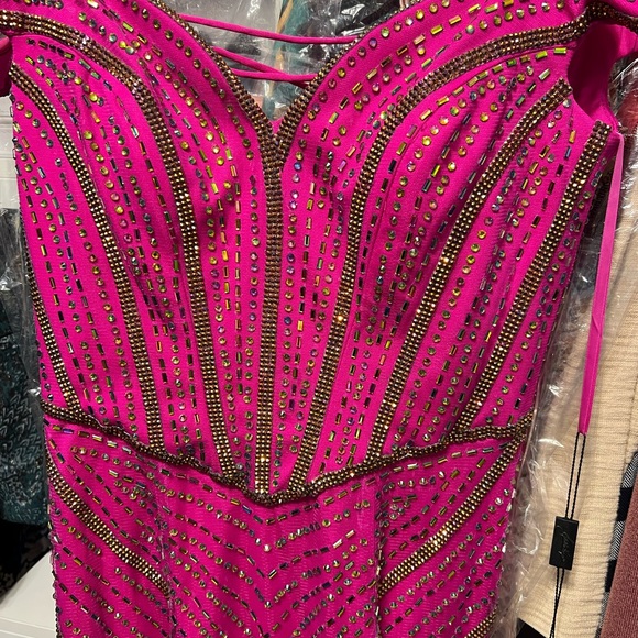 Johnathan Kayne Vibrant Pink NWT size 4 Pageant or Prom - Picture 2 of 9